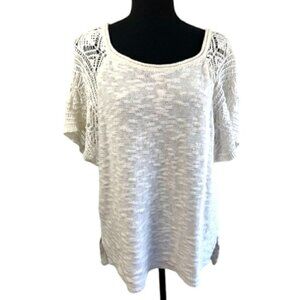 Maurice’s Short Sleeve Women’s Cream Sweater Size Medium